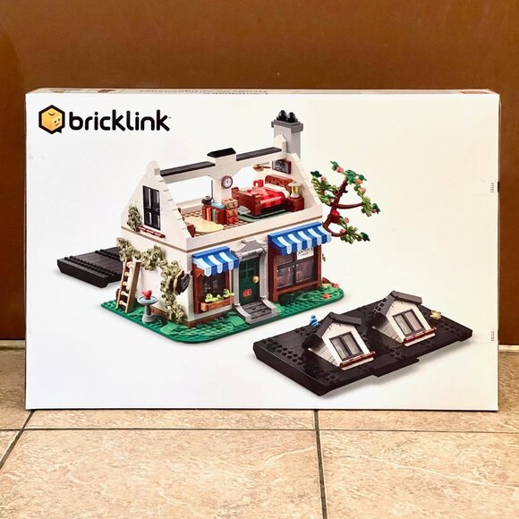 LEGO 910050 Antique Shop RETIRED BrickLink Designer Program S5 NIB in Hand - Picture 2 of 13